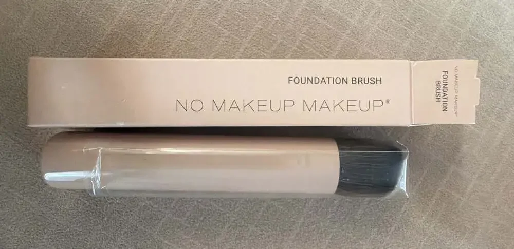 No Makeup Makeup Foundation Brush New